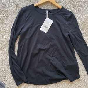 NWT FABLETICS l/s crossover open back shirt